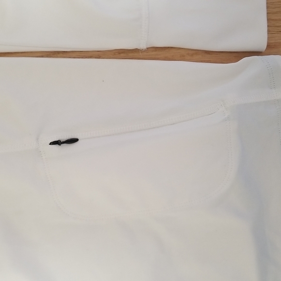 Reitmans Hyba long sleeve active top - Picture 5 of 5